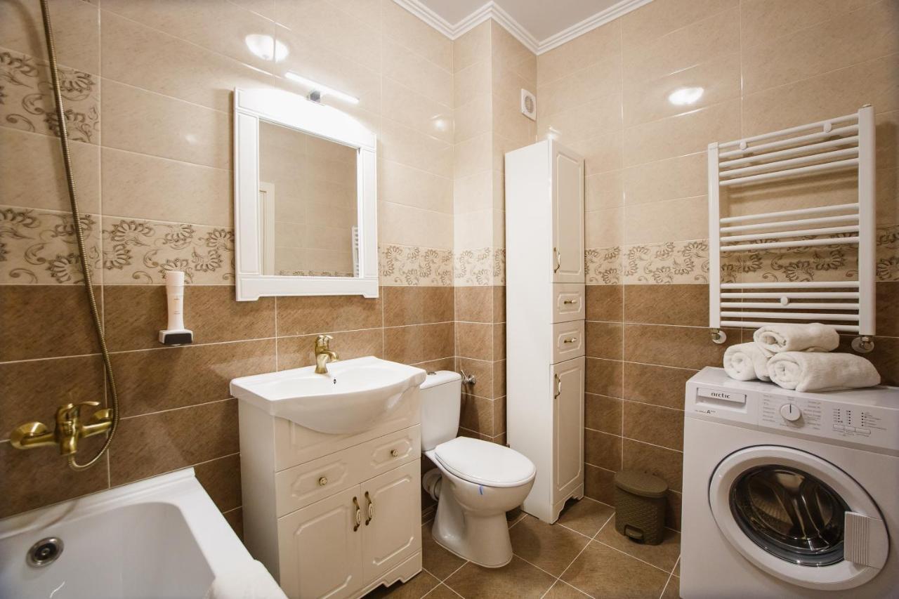 Bright & Elegant Central Apartment Oradea Ngoại thất bức ảnh